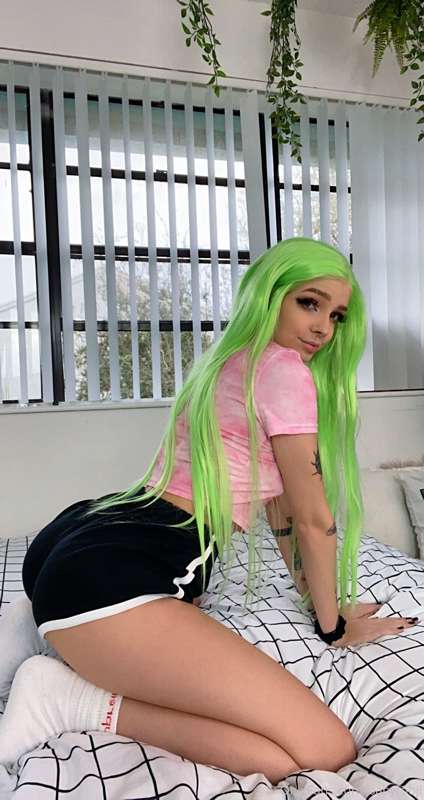 More pics from the casual set ✨💗🥰 8
