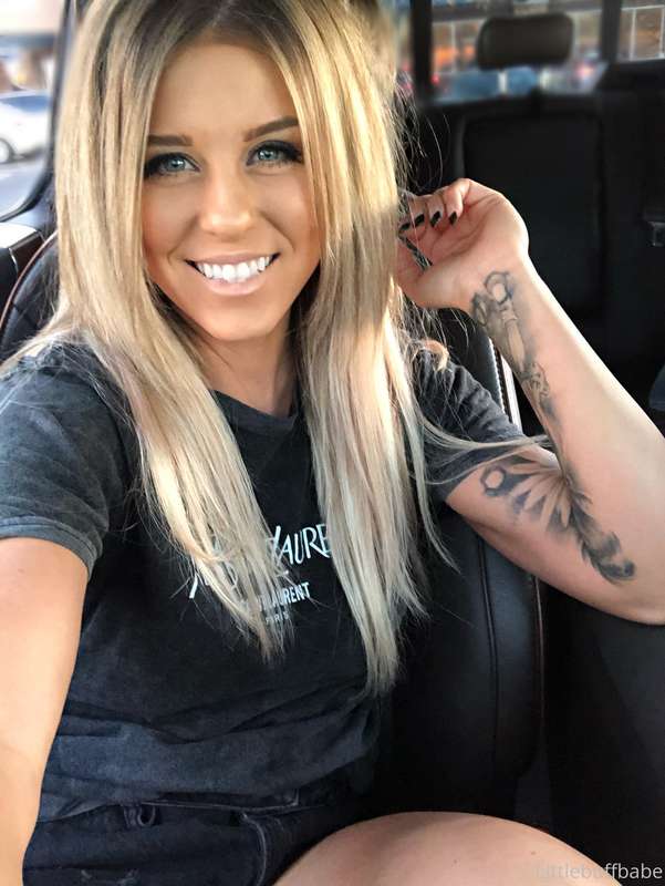 You guys like my hair longer and blonder!? ☺️