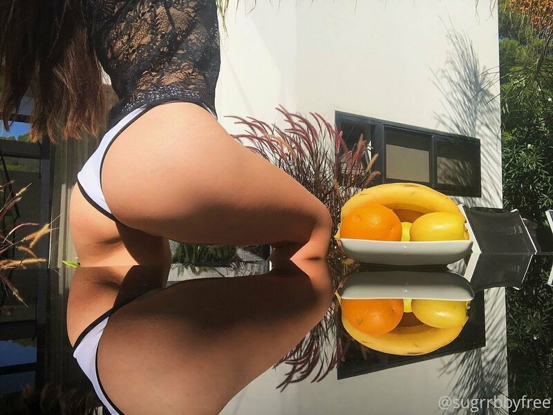 DON'T BE RUDE WITH @haylisanders❤ 
SHE IS VERY SHY ? 
 
VIP .. 2