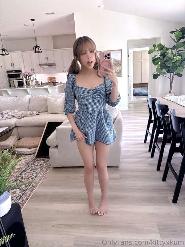 ⊱・ ♡・⊰im wearing nothing under this dress, daddy ;)⊱ ───────.. 8