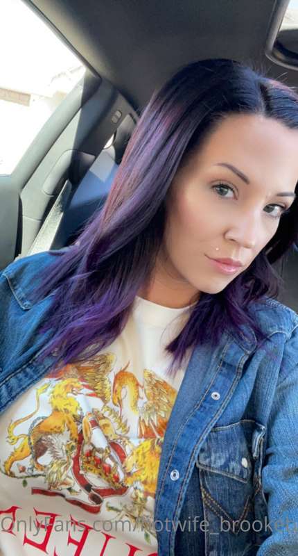 Happy Saturday!! I’m living for this purple y’all!! 🥰👸🏻♠️🖤😘 1
