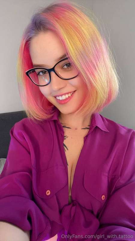 *LIVE SEXTING* Cutie 😇 @lilly.pinkman 🟢ONLINE NOW🟢 You won't..