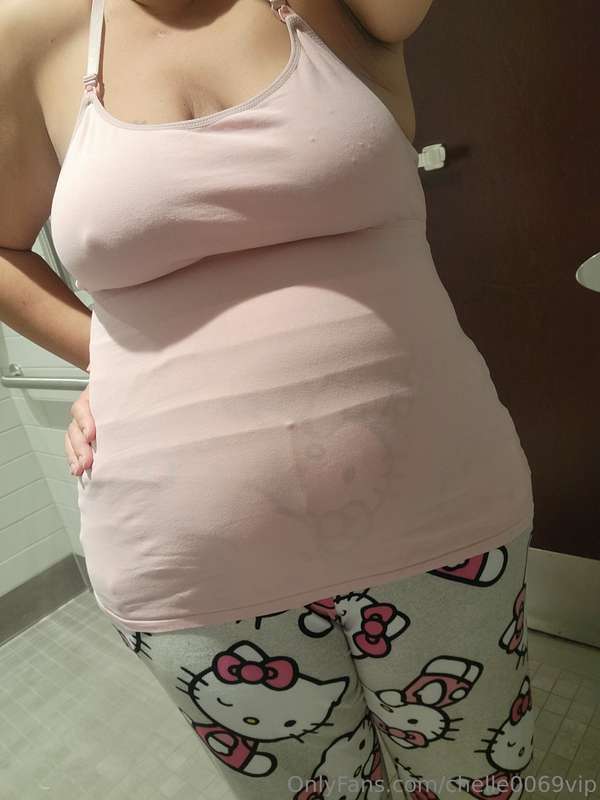 Some updated and more sexy hospital photos from yesterday 😅 .. 3