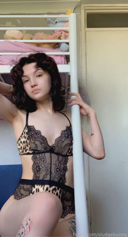 Sludgebunny - Fansly - 04 Apr, 2022