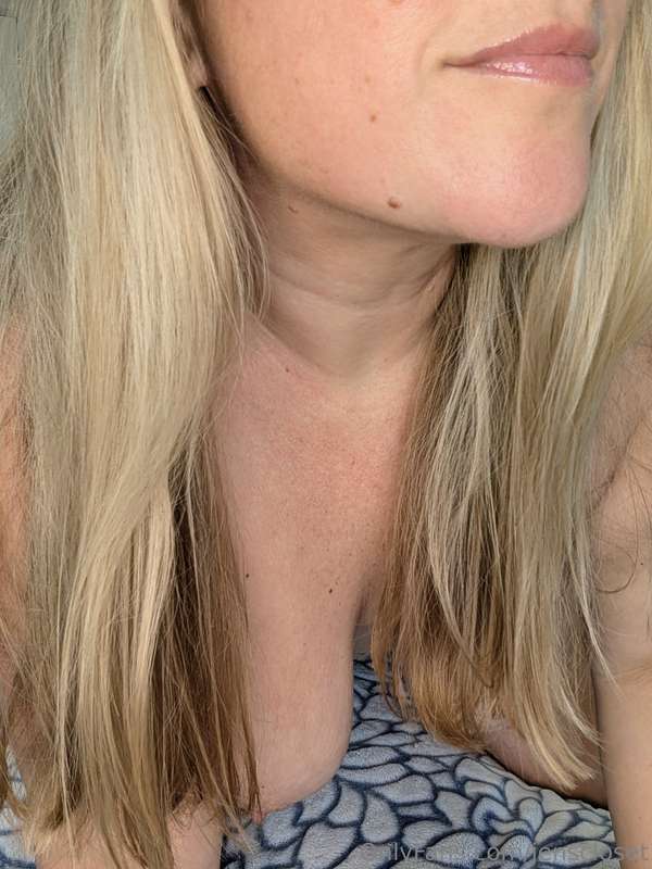 Eye contact during sex: Yes, or no? 👀