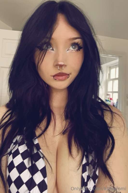 Like my bikini? 17