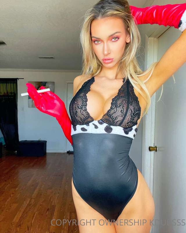 Have you seen my **Cruella** roleplay? 😈