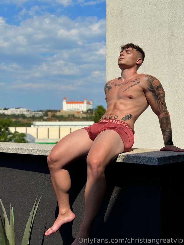 This heat is rising… 🥵🔥