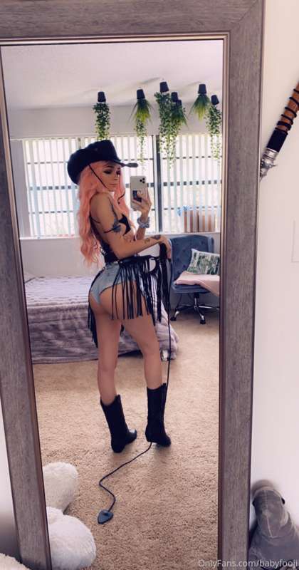 Cowgirl pt. 3 plus some extras 🖤 22