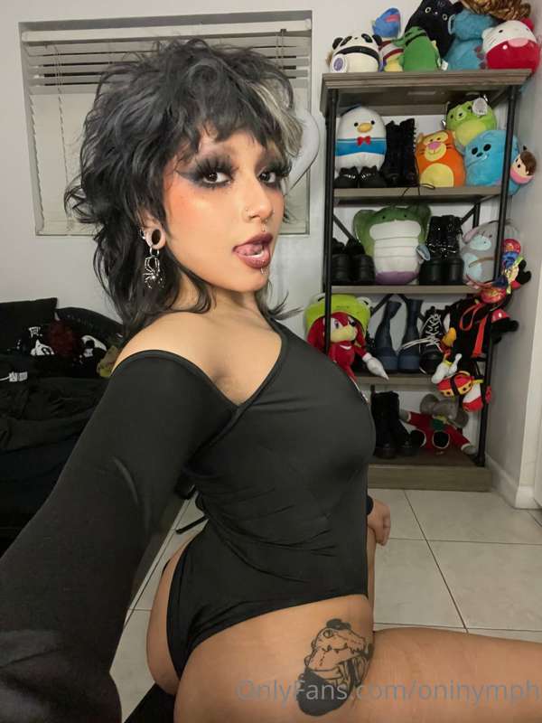 😚😚😚😚 4