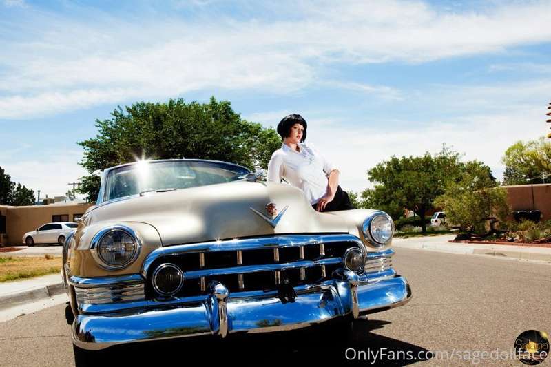 Throwback Thursday to that time I modeled for a car magazine.. 1