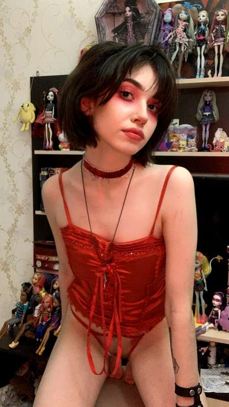 Yoursmalldoll - Fansly - 01 May, 2022 3