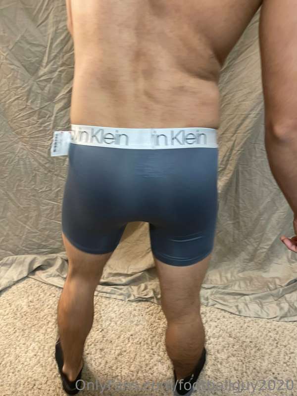 The Calvin Klein set of PVT Martinez - you'll want to see th.. 7