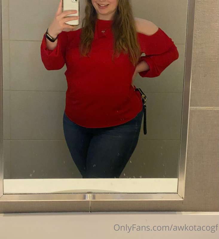 Collections of outfit selfies for your consideration