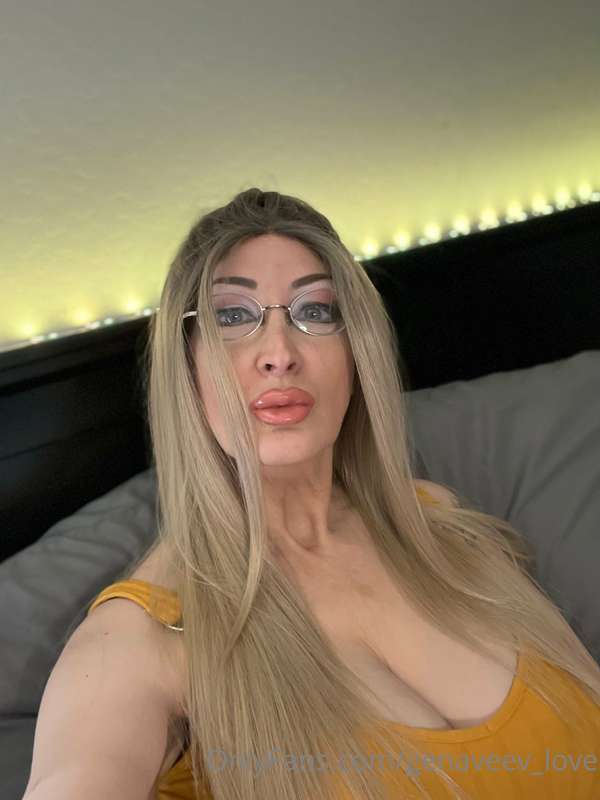 Genaveev_Love - Onlyfans - 29 Apr, 2022