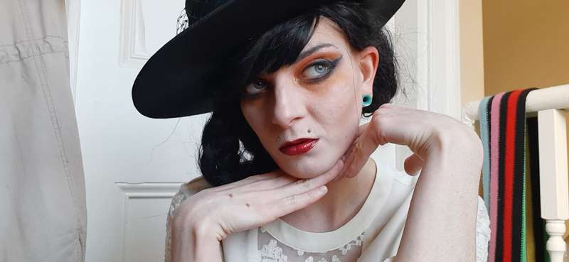 RESIDENT EVIL VILLAGE COSPLAY!
FULL SET!
Contains cosplay co.. 1