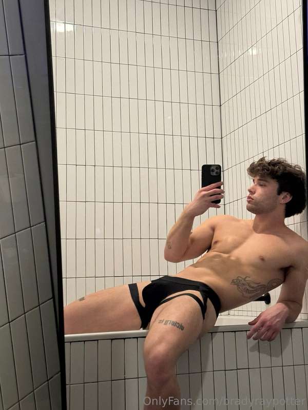 Hey! 🥵

What a fucking love that was last night… u guys real..