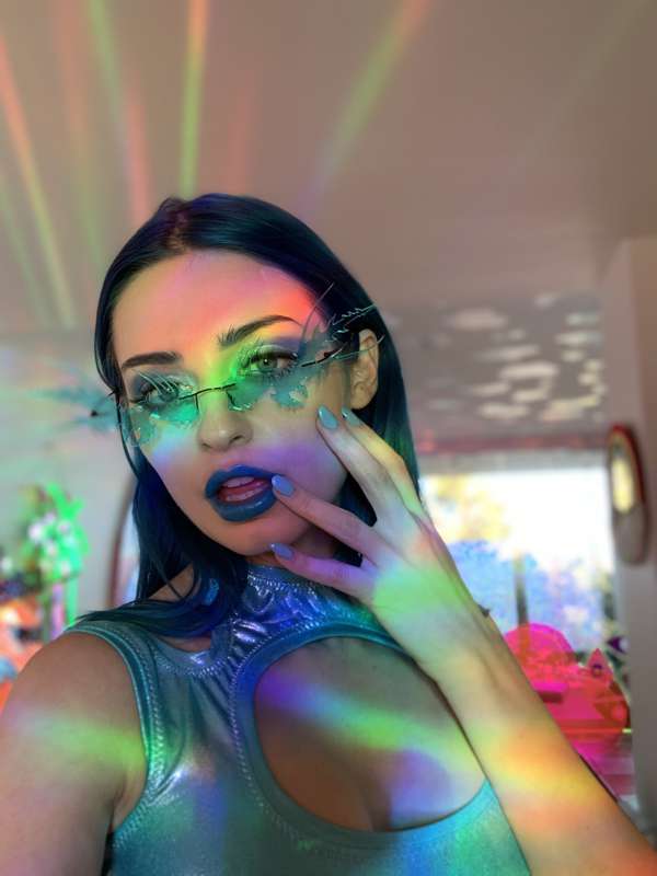 Making some rainbow magic with my favorite photographer💙 2