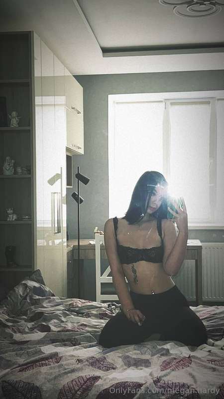My body’s so sweet…wanna taste?