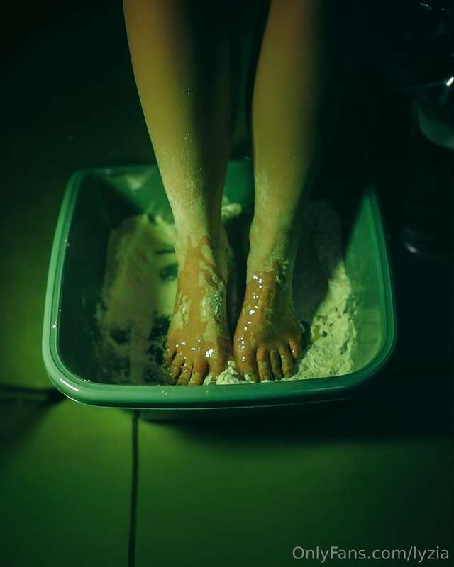 Ieri mi sono lasciata avvolgere da nuove sensazioni… Piedi c..
