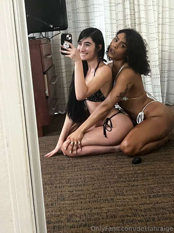 👧🏻 👧🏽 4
