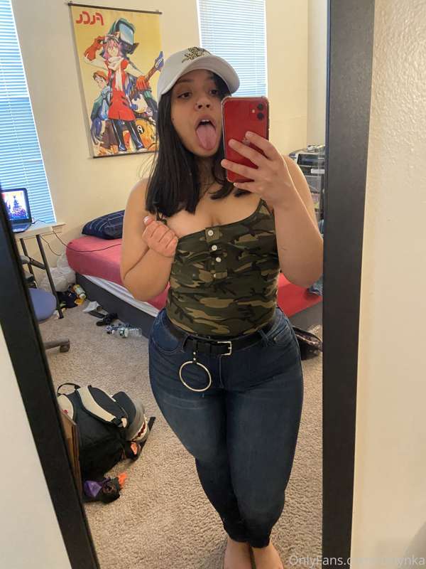 What do you think about me in jeans, Daddy? I need more huh?.. 3