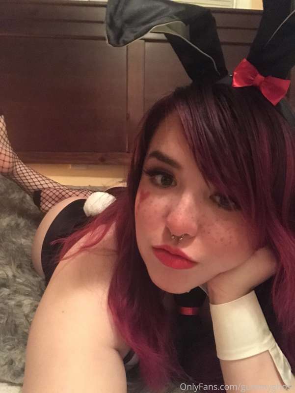 Just a bunny girl 🐰 19