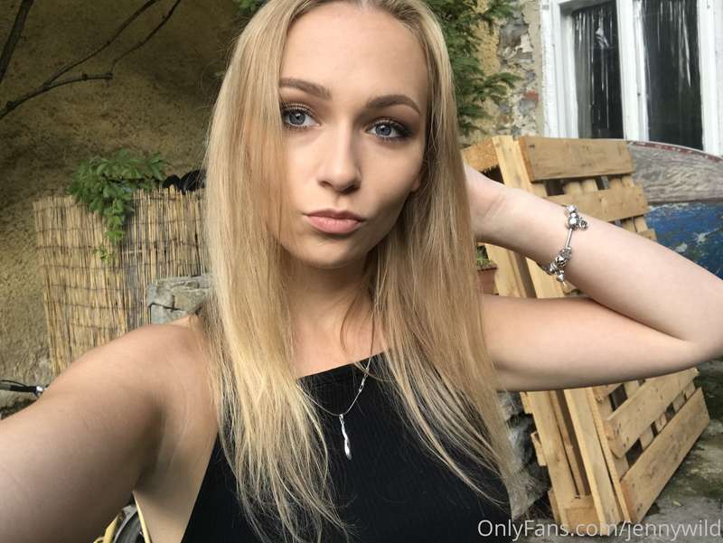 Selfie time!!!❤️🥰😍😈 5