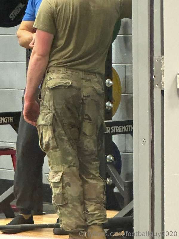 Hot Candid Shots of my buddies and of course my HOT cock! Se.. 33
