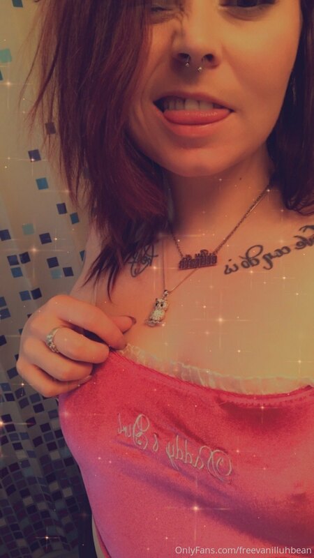 onlyfans.com / itsvanilluhbean 1