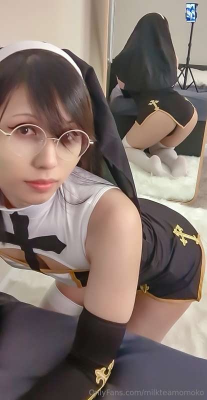 Lots of butt but also a lot of cute selfies

October 2023 Nu.. 20