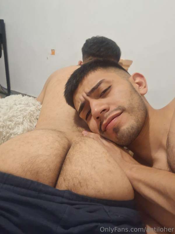 ¿Quien me presta culo pa batirle mis mecos?🥰