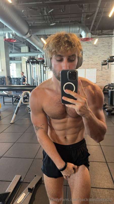Morning workouts are the key to a good day💪
