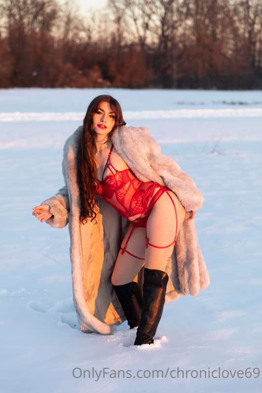 Snow Set <3 First time being brave enough to wear lingerie i.. 12