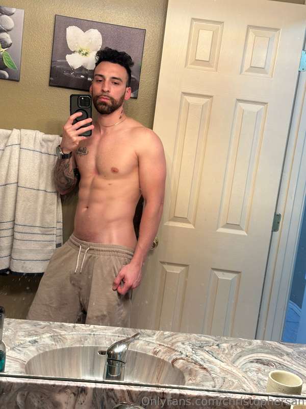Just got out the shower 🚿 feeling good 2