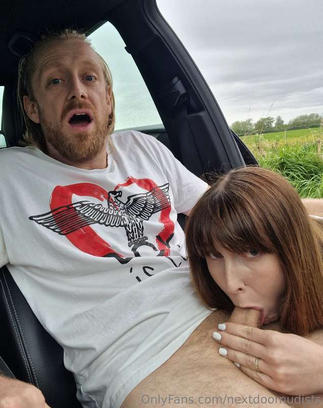 Pulled over for abit of lunch 😋💦 A great source of calcium a.. 9