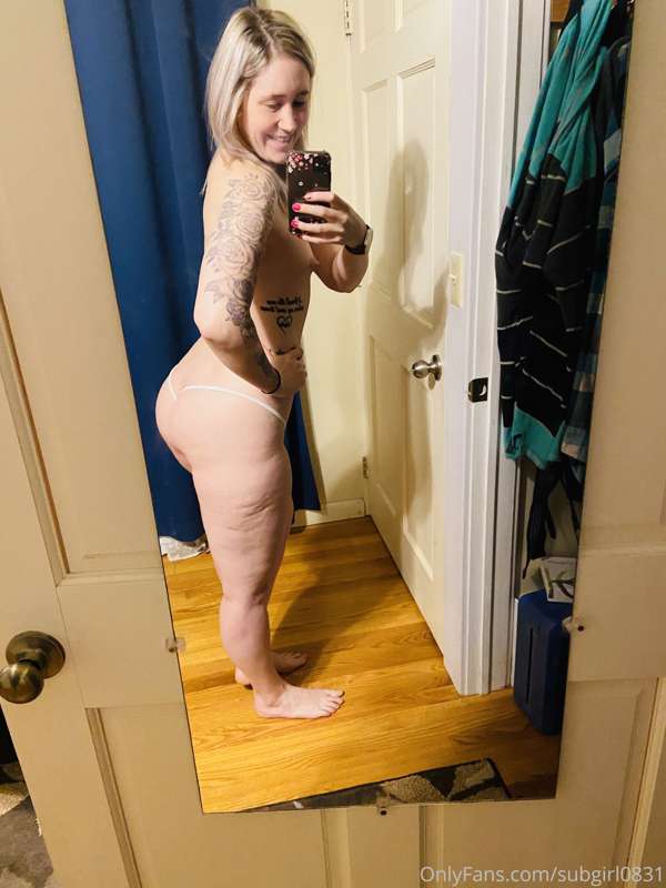 Hump day vibes 😋😈😋 3