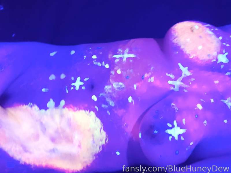 Bluehuneydew - Fansly - 11 Oct, 2022 3