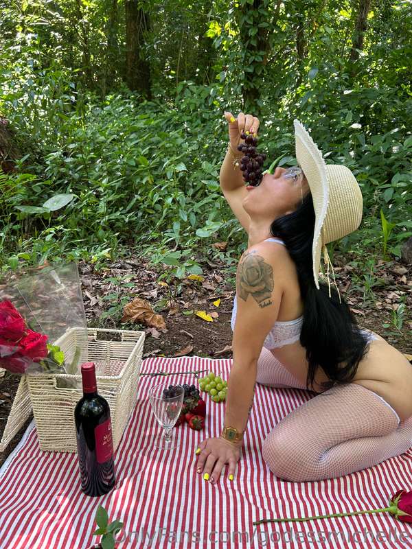 𝘜𝘯 𝘥𝘪𝘢 𝘥𝘦 𝘗𝘪𝘤𝘯𝘪𝘤 🧺🍇🌳🥵💦 ¿quién me acompaña al próximo date al.. 2