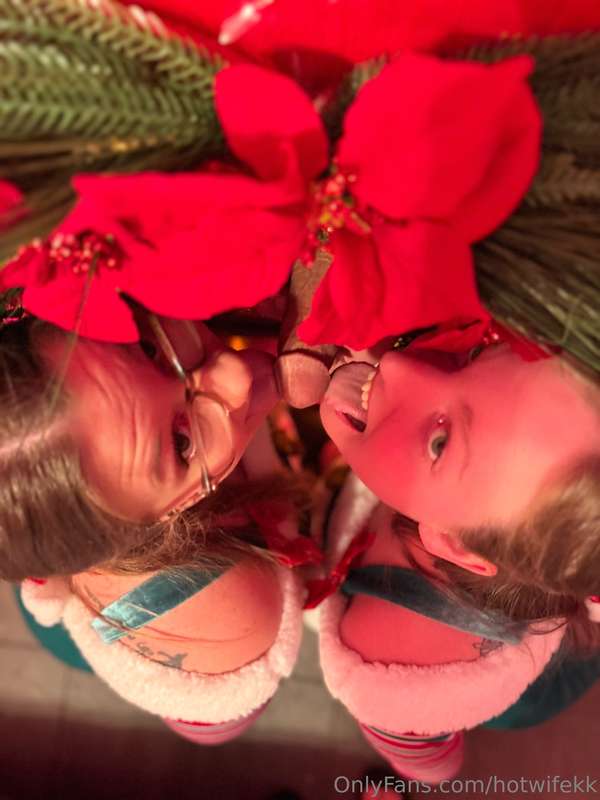 Special Christmas edition gloryhole coming out tomorrow! Don.. 1