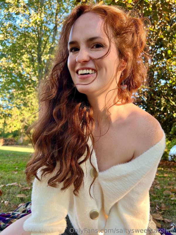 💕 My name is Caroline! You've found yourself a goofball. Get..