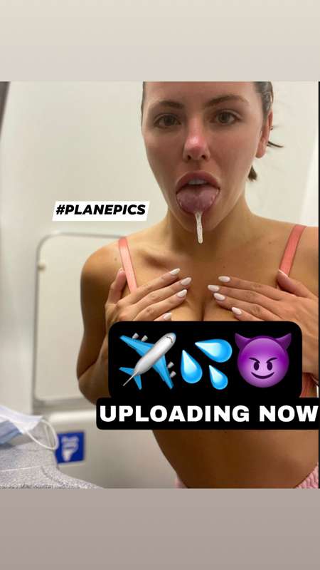 this plane wifi is killing me lol first class 😅🥲

***IN FLIG..