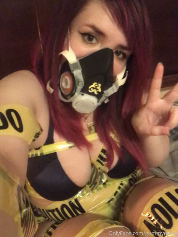 Biohazard ☣️ I’m toxic baby 💛 21