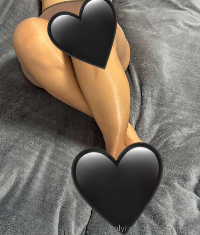 Zeynylons - Onlyfans - 22 May, 2025