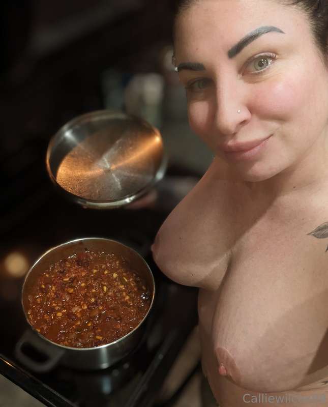 Cooking chilli naked on this typical cold snowy day lol
