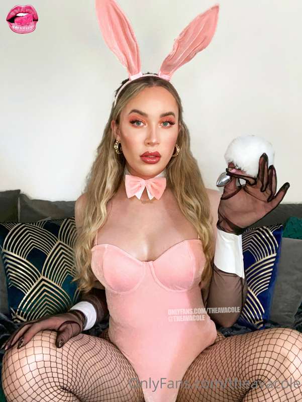 Ready to see me transform into a naughty bunny? Check your D..