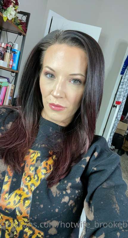 Happy Friday y’all!!! 👸🏻♠️🖤😘