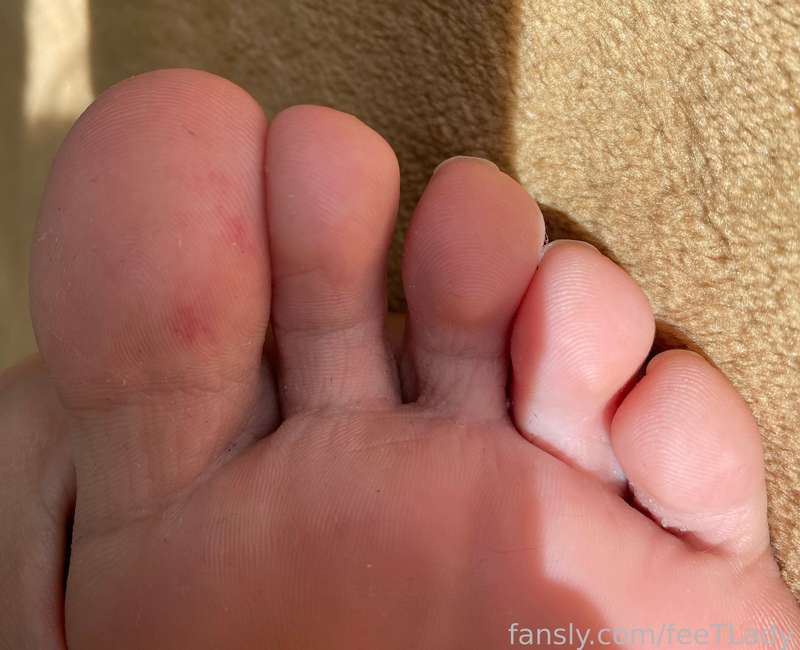 Feetlady - Fansly - 13 Oct, 2023