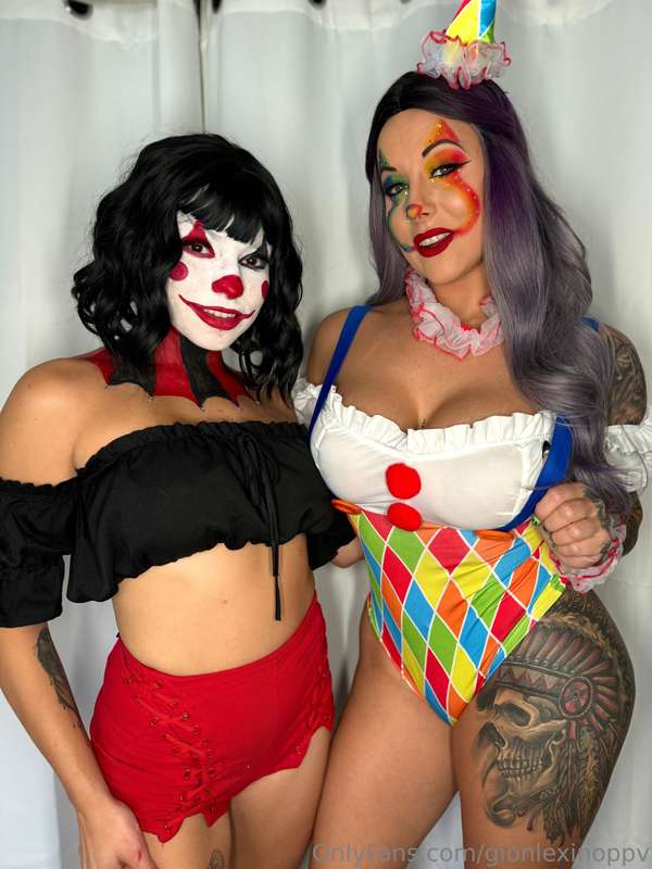 Just clowning around with @femalien69  1