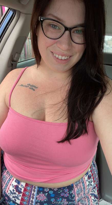 Hi my loves! 
I woke up with a huge amount of messages today..